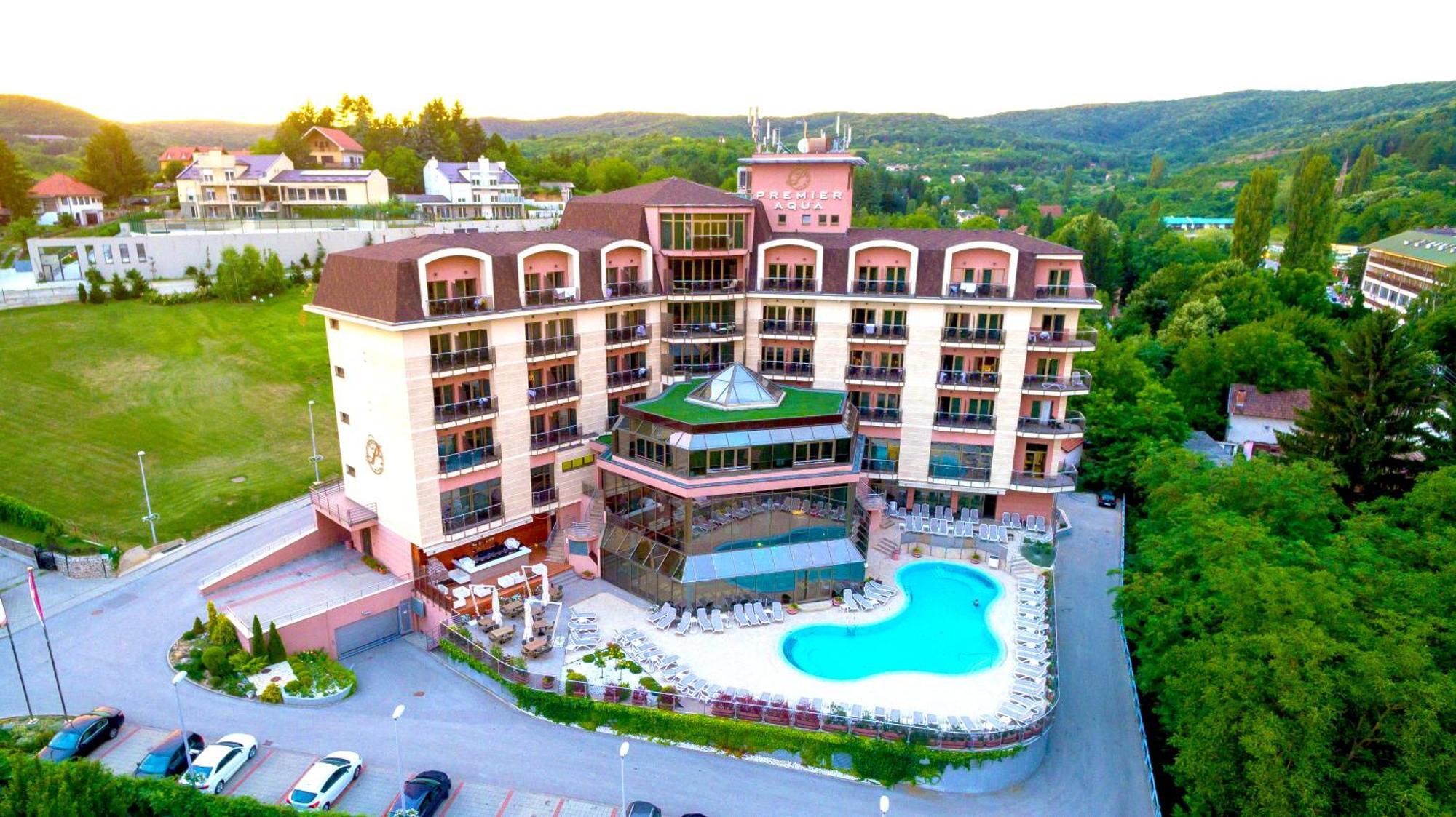 Premier Aqua - Adults Only Отель